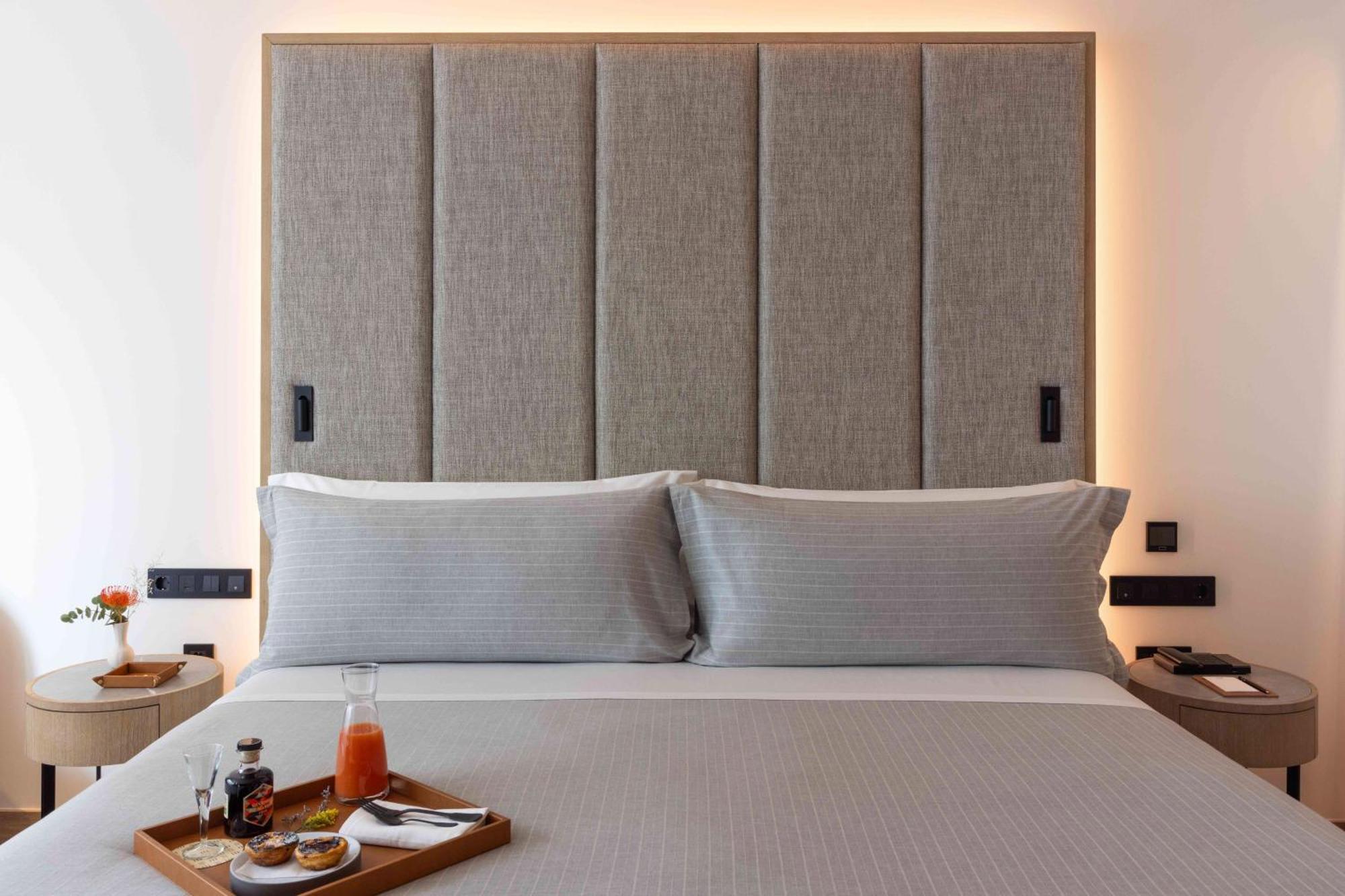 Hotel Me By Melia 5*